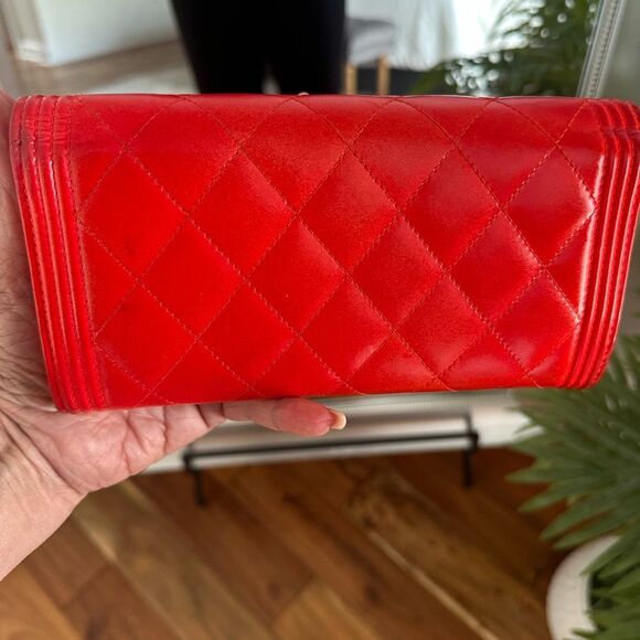 Chanel Red Quilted Boy Flap Wallet - Picture 4 of 16